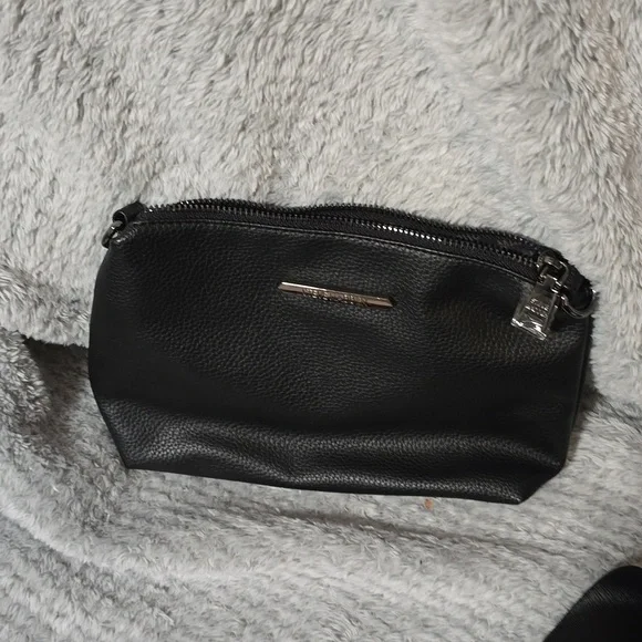 Steve Madden Crossbody - Picture 4 of 7